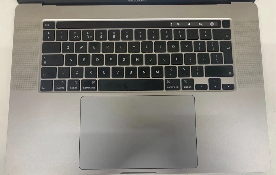 Apple MacBook Pro Retina 16” 2019 - 1TB SSD 64GB Ram 2.4GHz 8-Core i9 -5500M 8GB, photo 2 of 5