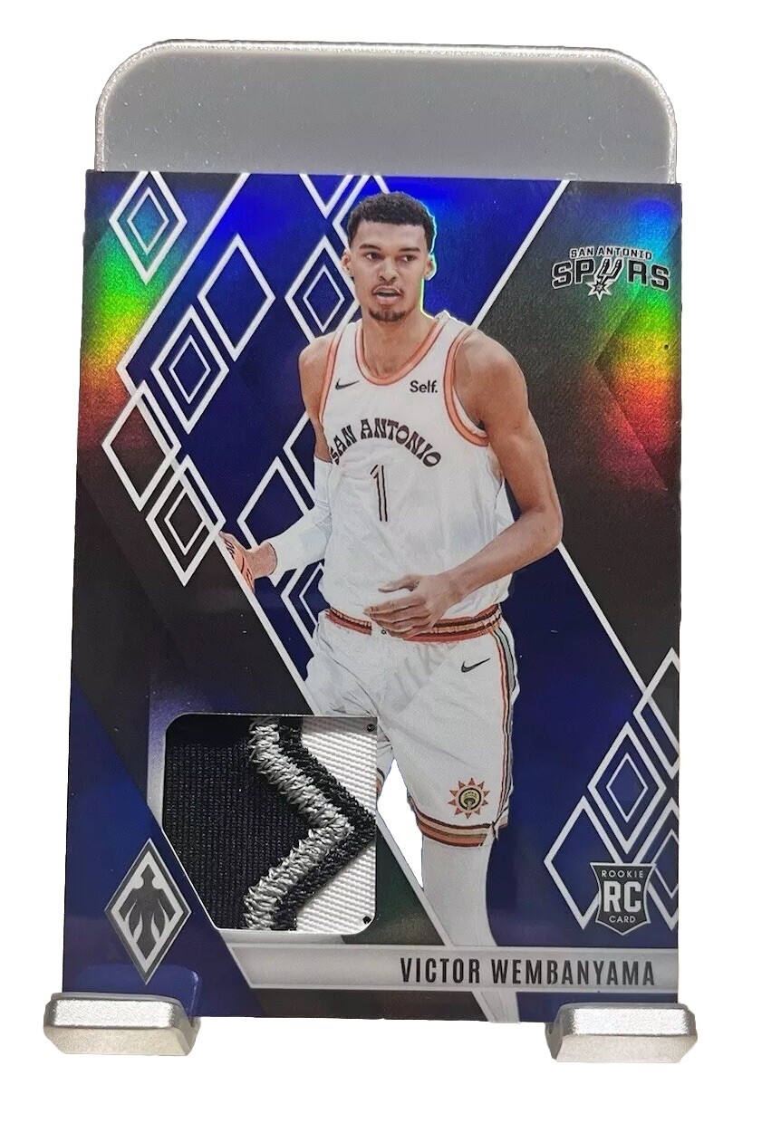 2023-24 Panini Phoenix Victor Wembanyama RC Rookie Patch Blue /25