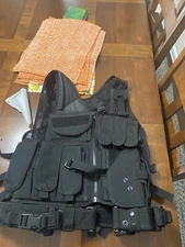 Yakeda Tactical Hunting/airsoft/ Paintball vest black
