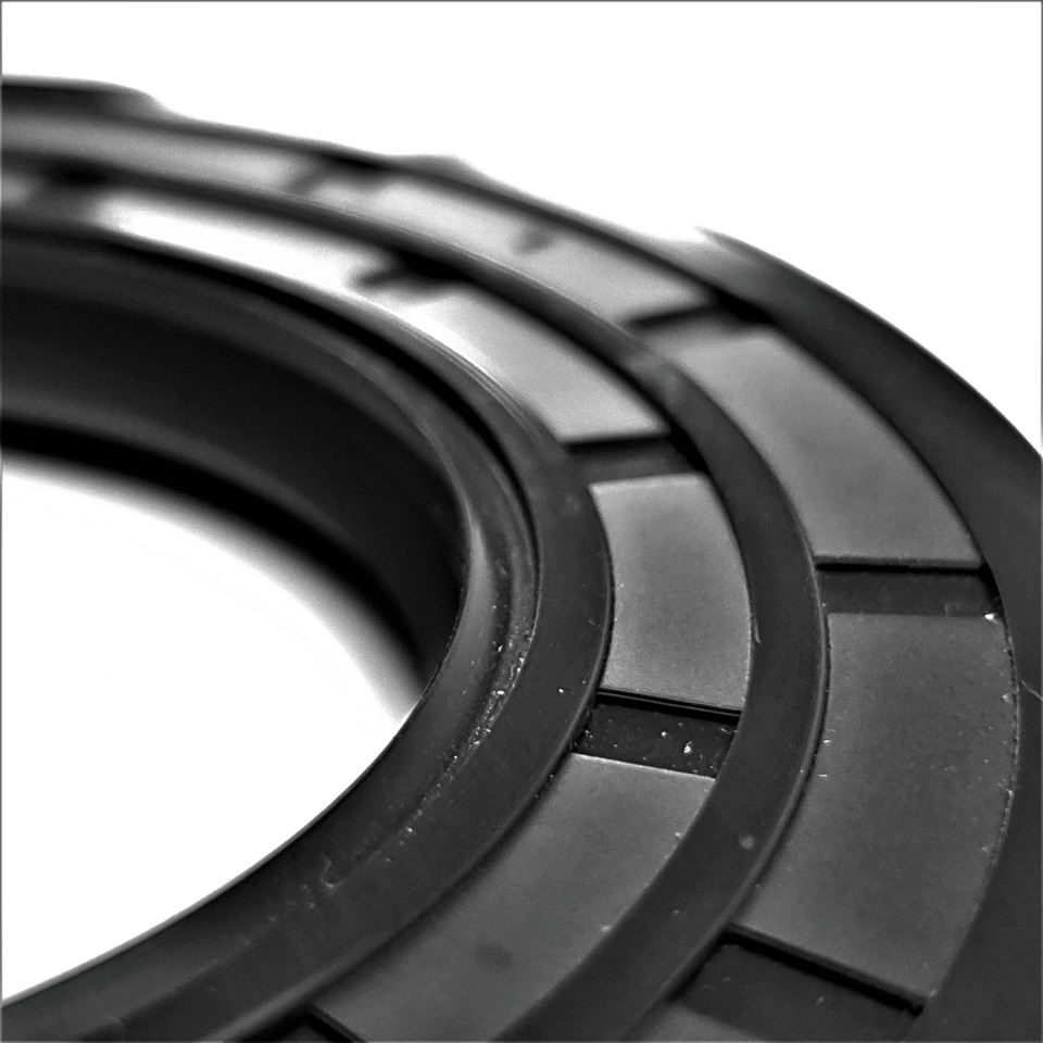 Paraolio in Gomma NBR Doppio Labbro 10x26x10mm Paraolio in Gomma NBR Doppio Labbro 10x26x10mm