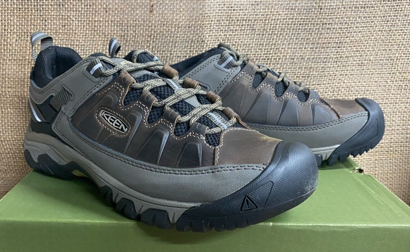 Nuovi con scatola Keen 1018597 Stivali casual neri Targhee lll da uomo larghi WP cavo bungee nero