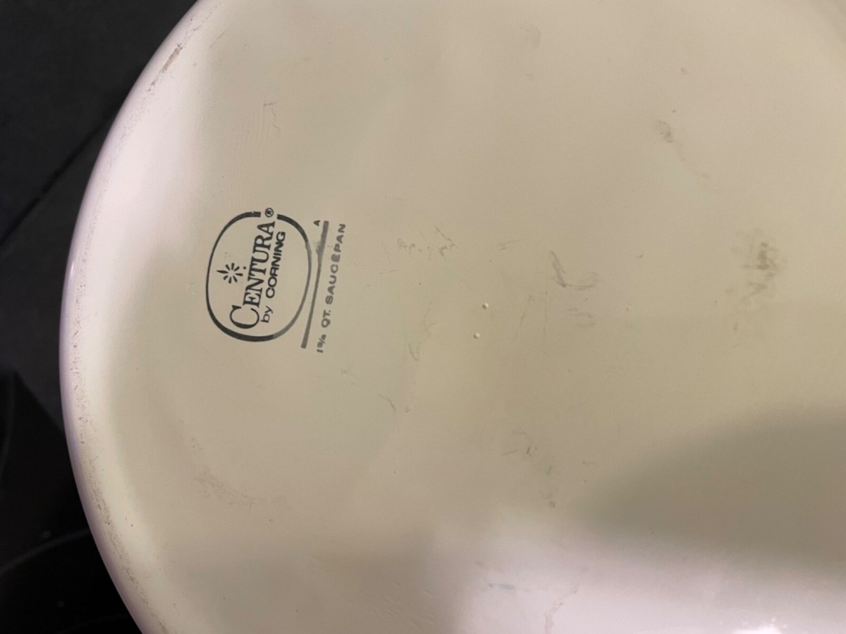 Vintage Corning Centura White 1 3/4 QT Saucepan, Lid Vintage Corning Centura White 1 3/4 QT Saucepan, Lid