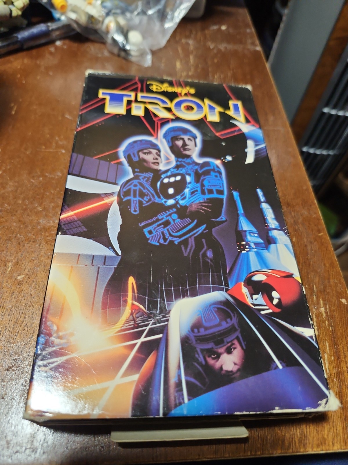 Disneys Tron VHS 1982 Jeff Bridges Bruce Boxleitner David Warner TRON VHS