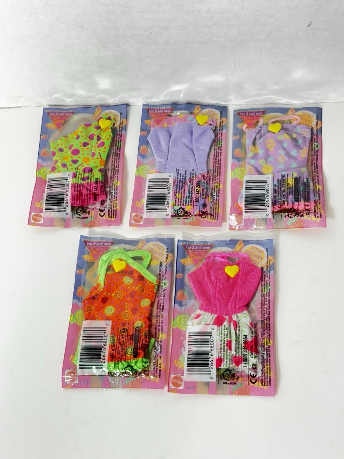 VETEMENTS Lotto 5 abiti Barbie vintage anni 90 "Sweet'n Pretty Fashions" nuovi e sigillati