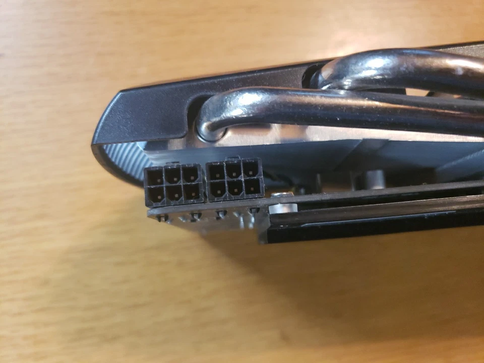 Asus AMD Radeon HD 6870 1GB Graphics Card - Image 4 of 4