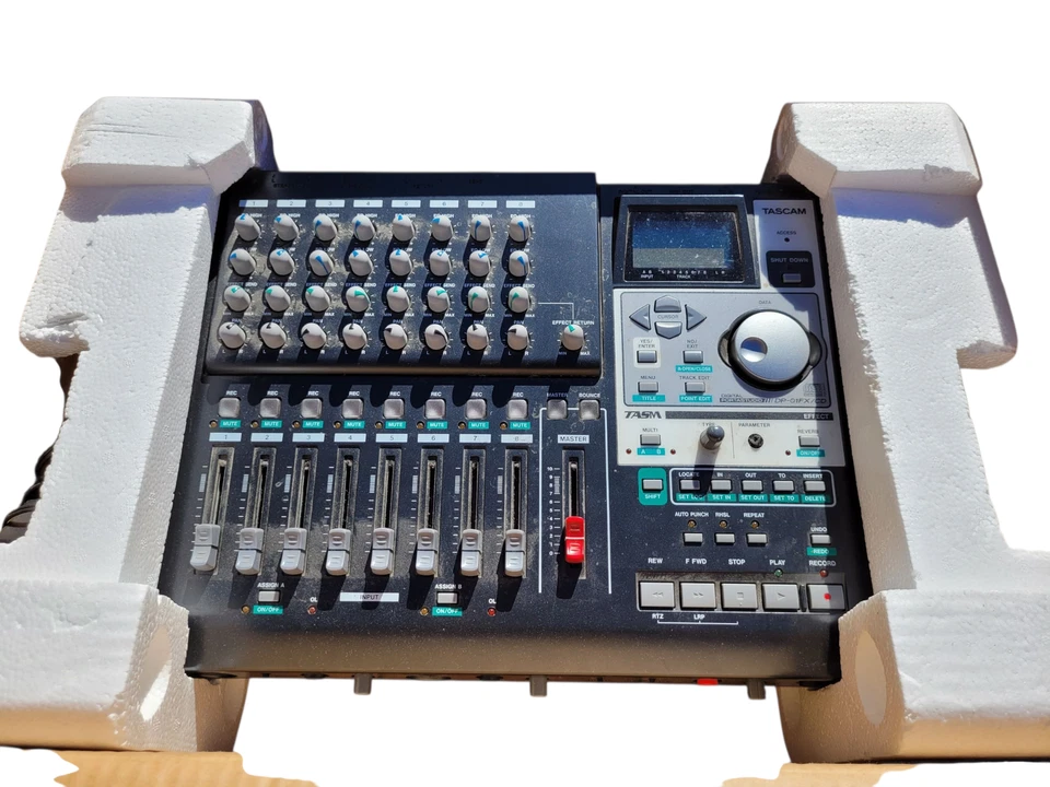 Tascam DP-01FX/CD Portastudio 8 Track Console Digital Mixer and Power Supply - Image 2 of 4
