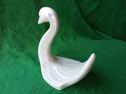 Vintage Porcelain Swan Figurine Set of 2 - Picture 4 of 11