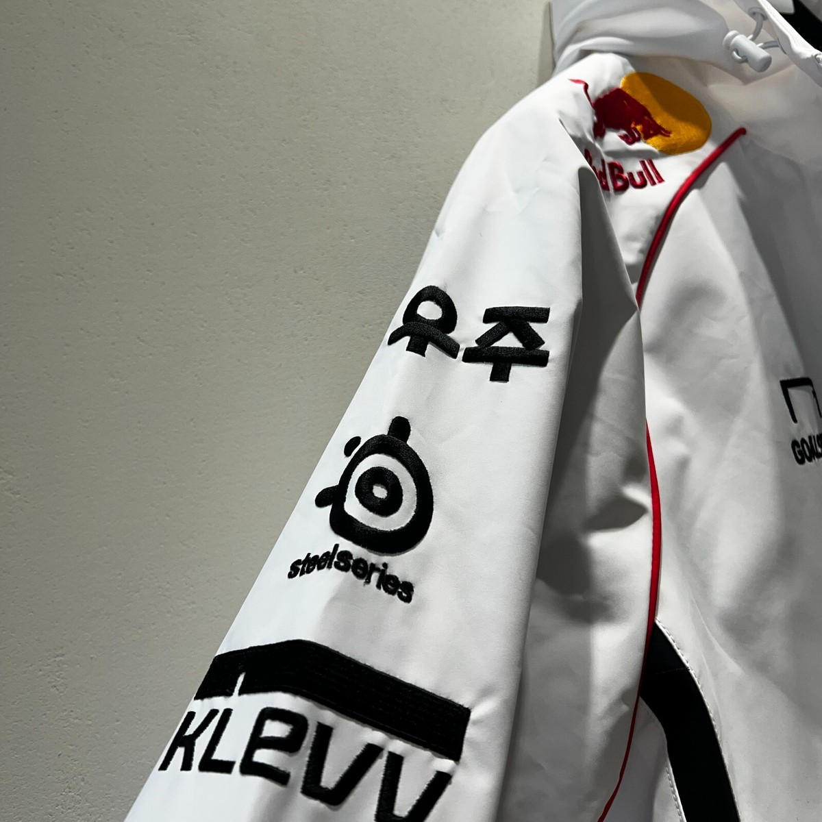 Goal Studio T1 2024 Uniform World Champions Jacket White (Marking
