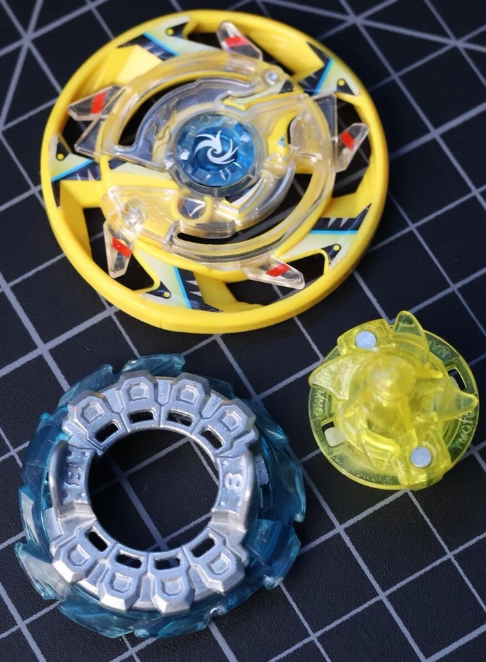 Maximum Garuda 8flow Flugel B-87 01: Beyblade Burst God Takara Tomy #2 Foto 4 de 4