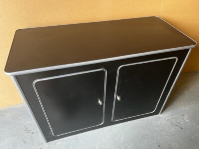Pferdebox Campervan Wohnmobil Wohnwagen Mobilheim schwarz Küche Pod Einheit Spüle Kochfeld