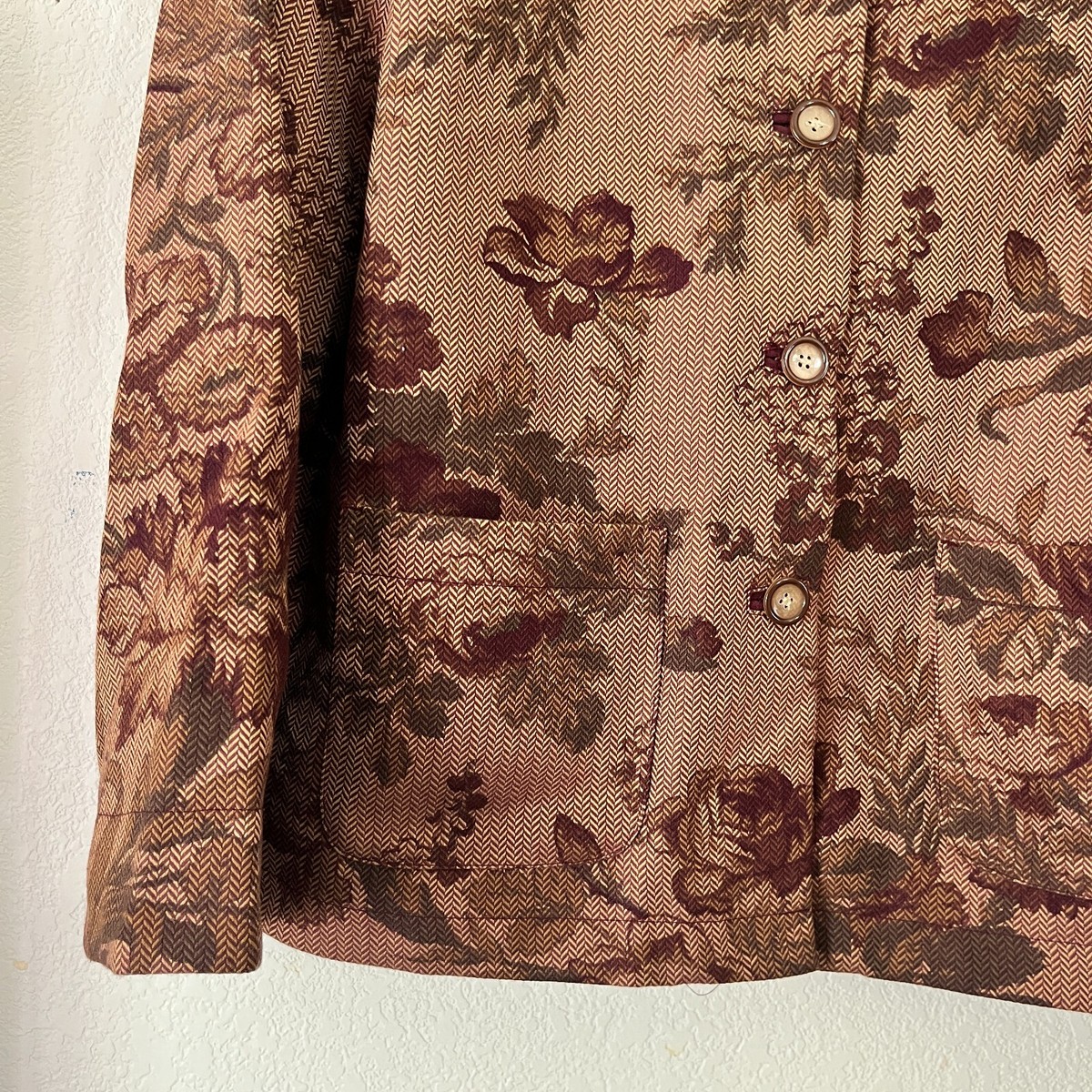 Vintage Appleseed's Women's Floral Tapestry Jacket Button-Up