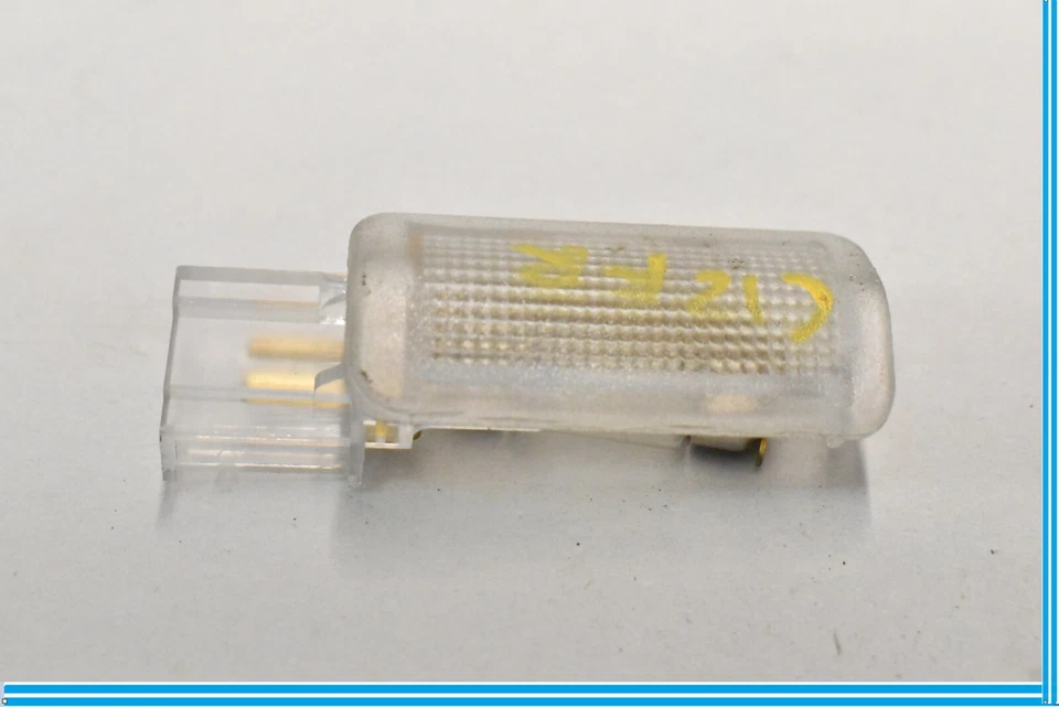 2006-2011 MERCEDES ML350 W164 FRONT RIGHT INTERIOR DOOR COURTESY LIGHT LAMP OEM - Image 4 of 4