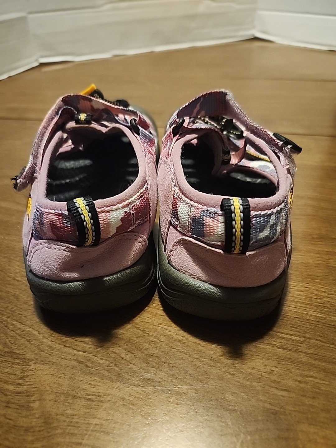 Sandali donna KEEN Newport taglia 5 rosa mimetici sportivi impermeabili escursionismo