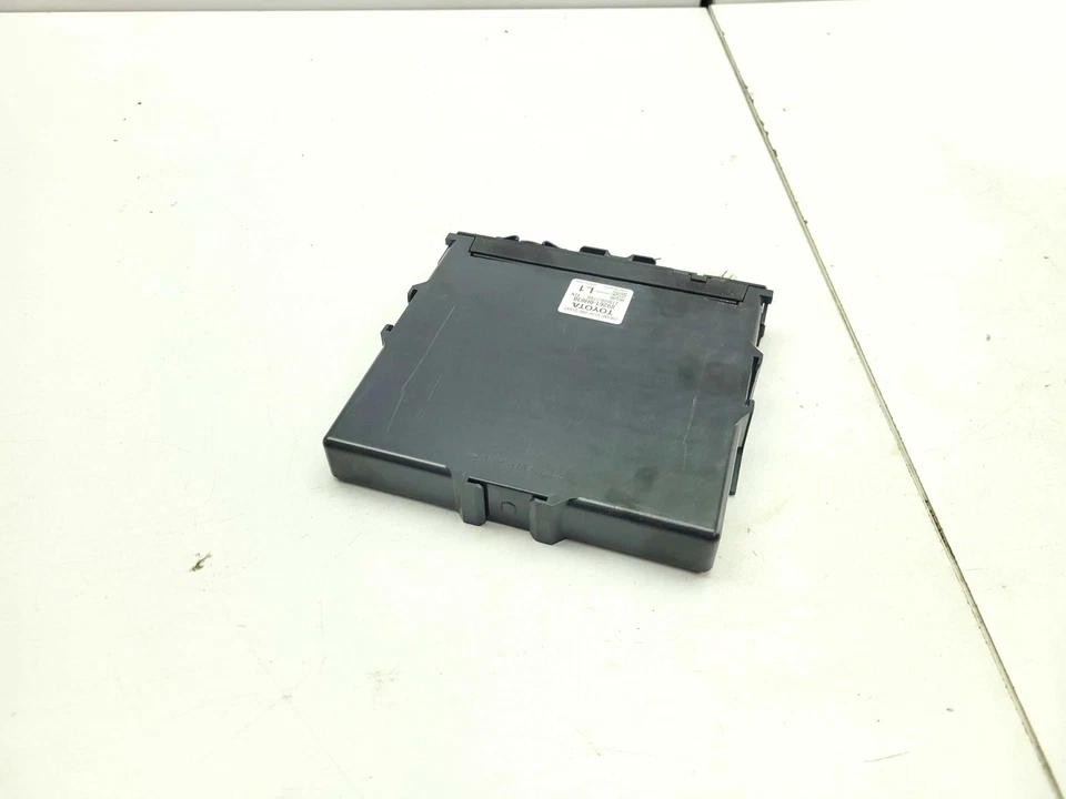 ENGINE START STOP MODULE 89261-0H030 TOYOTA AYGO X 2022 - Image 2 of 4