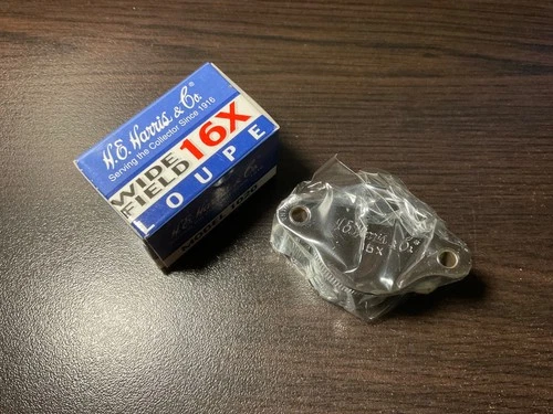 Wide field 16x coin loupe