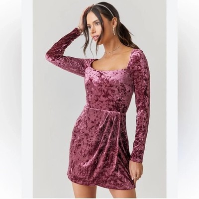 NWT Francesca s Velvet Dress Red Medium Square Neck Long Sleeve Romantic Hoco