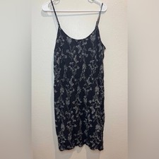 Old Navy Women’s Printed Waisted Cami Black Floral Dress Size L