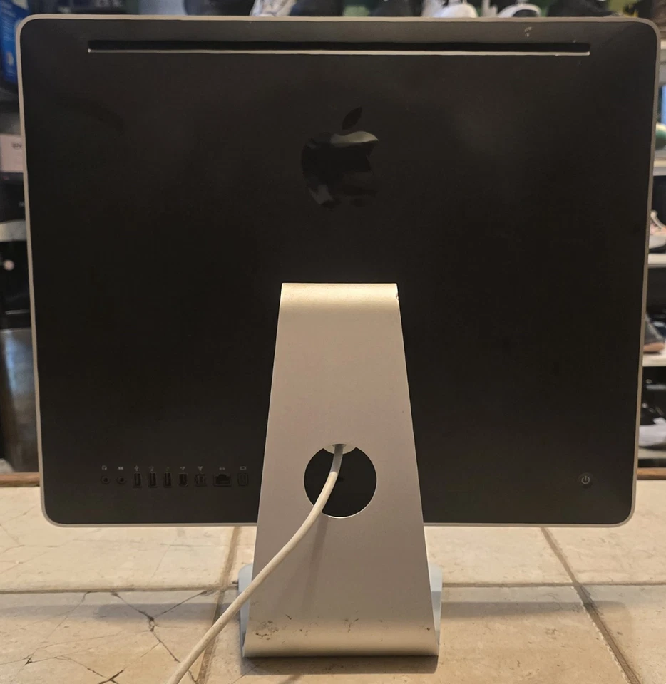 Apple iMac 20" 2007 / Intel Core 2 Duo / Radeon HD 2400XT / 256SSD / 4Ram / - Image 2 of 4