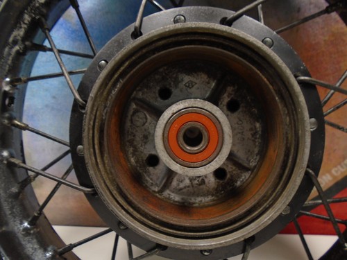 1998 YAMAHA PW 80 REAR WHEEL 98 PW80 85 - 06 - Picture 2 of 7