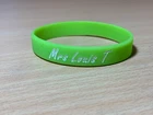 One Direction Mrs Louis T Thomlinson Wristband Green Rubber Bracelet Brand New