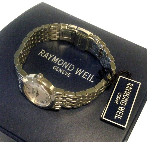 RAYMOND WEIL GENEVE TOCCATA LADIES WATCH Swiss Made All Stainless Case & Band - Picture 4 of 6
