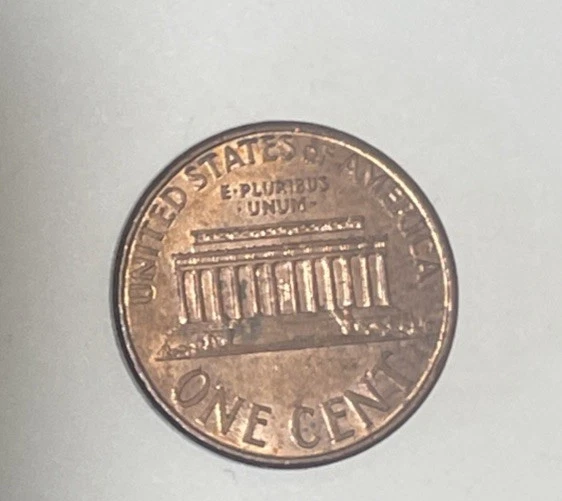 One Of A Kind 2001 Lincoln Memorial Penny Date Mint Error 0 And 1 Touching - Image 2 of 4