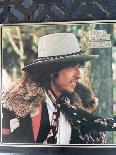 Vintage 1975 Bob Dylan Desire Vinyl LP Album Near Mint Condition