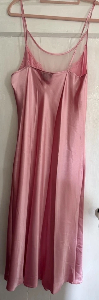 Camisón de satén rosa talla grande Jones New York de colección para mujer Foto 2 de 4