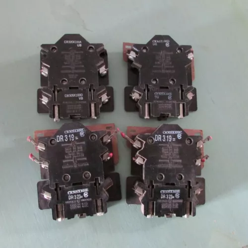 GE CR305X100A with CR305X100D Auxiliary Contact Plus More! Lot of 4!