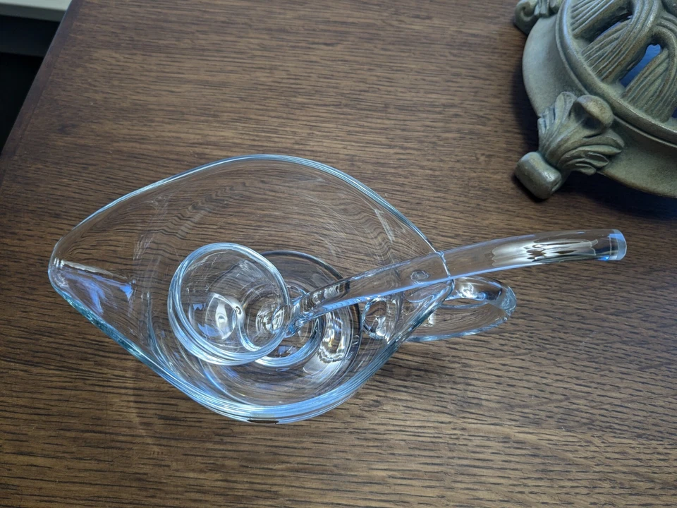Made in Romania Glass Gravy Boat Sauce Dish With Handle and Glass Ladle - Image 4 of 4