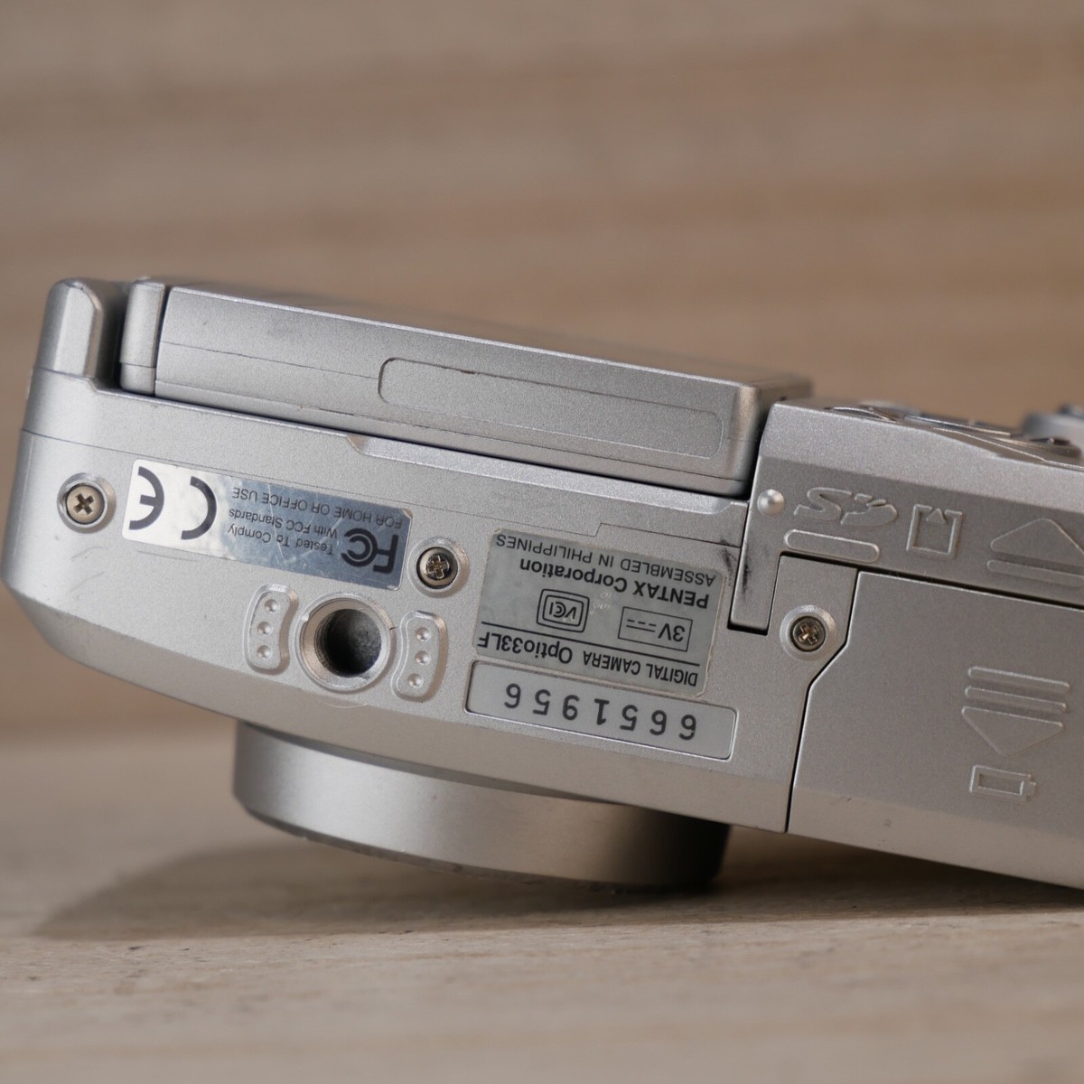 PENTAX optio 33LF ペンタックス　オプティオ　デジタルカメラ PCUPdate：3万円のエントリー機に“マルチアングル液晶