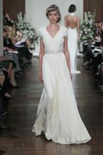 Brautkleid / Hochzeitskleid Größe 38- 40 . Marke Jenny Packham  . NEU