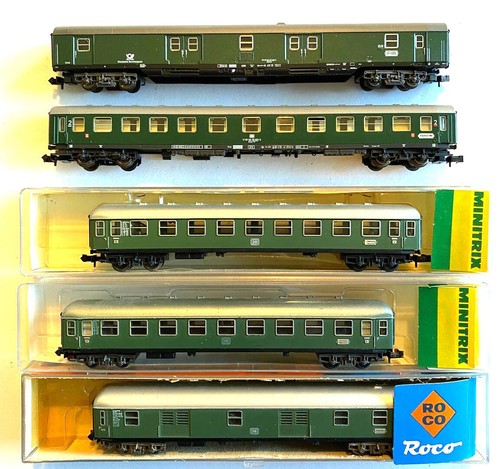 Spur N 5er Set Personenwagen Minitrix 3011 Roco 02371A Gepäckwagen  der DB | Zustand: Gebraucht
