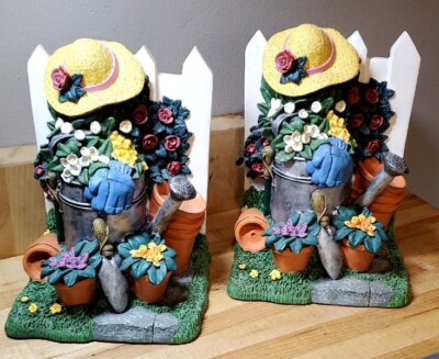 Vtg 1994 Figi Graphics Gardening Theme Flowers Pots/Watering Can Heavy Bookends 
