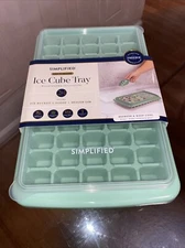 Simplied  Ice Cube Tray with Lid scoop & Bin - Odor-Preventive Ice Storage Set