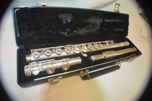 King 610 Flute with Case, Silver Plated, EXCELLENT, NEW PADS