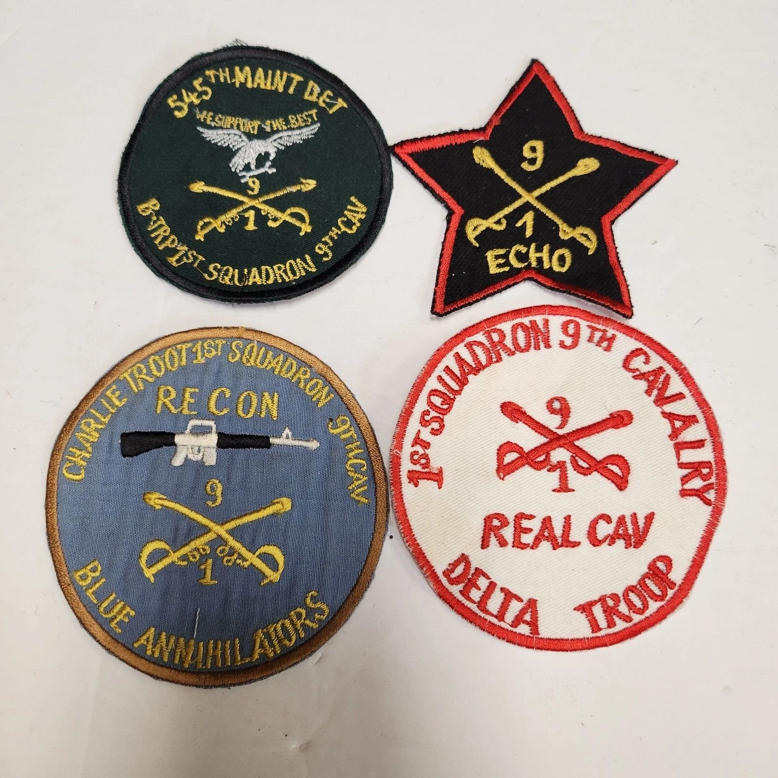 LR0171 Lot of 4 Vietnam Era Army Cavalry Unit patches L2B