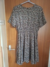 Womens floral tea dress size XL / 14 Shein