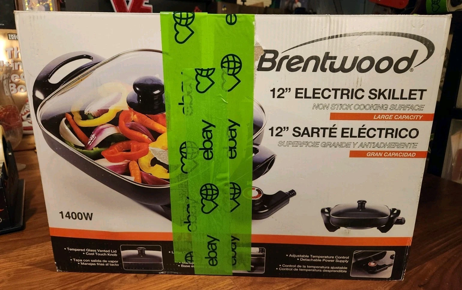 Brentwood 12" Electric Skillet Black 1400W Large capacity Non Stick vented lid