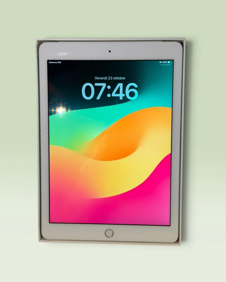 Apple iPad (6th generation) · 32GB · Cellular, foto 1 di 5