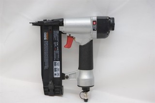 Porter Cable 18 Gauge Pneumatic Brad Nailer BN200SB