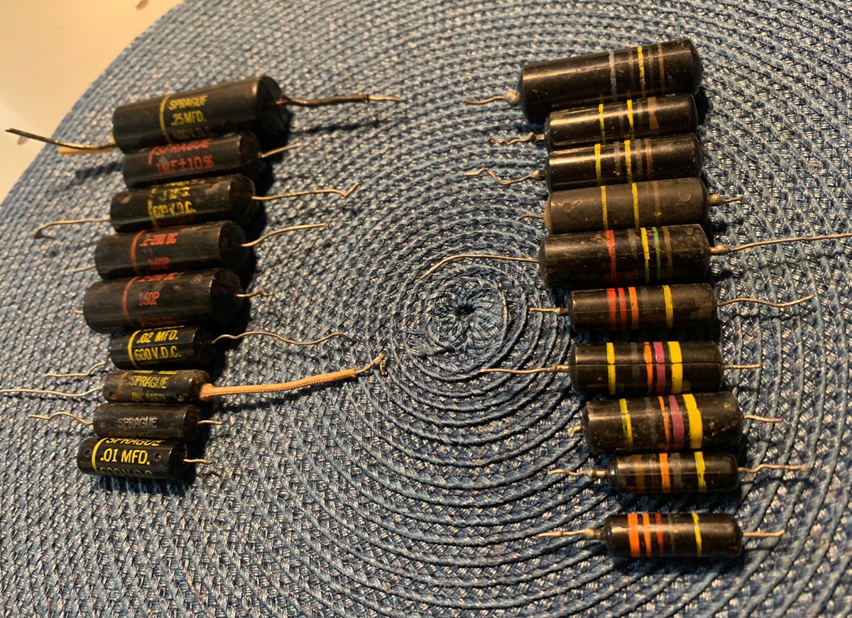 Vintage Spraque Bumblebee & Black Beauty Capacitors - Lot Of 19