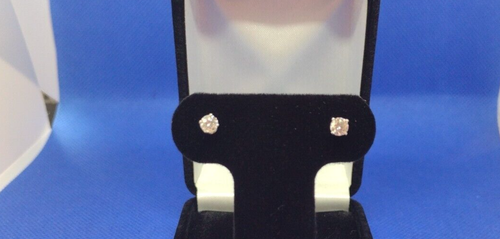 **NEW** Platinum 1/2 ctw Screw Back Diamond Studs  (A311) - Picture 1 of 19