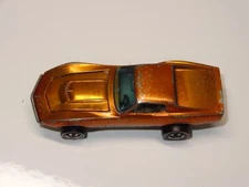 Hot Wheels REDLINE CUSTOM CHEVROLET  CORVETTE - GOLD (391)