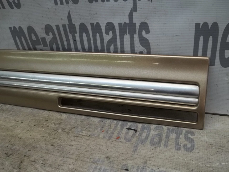 Cadillac Deville 1997-1999 lado del conductor cuarto panel moldura OEM Foto 2 de 4