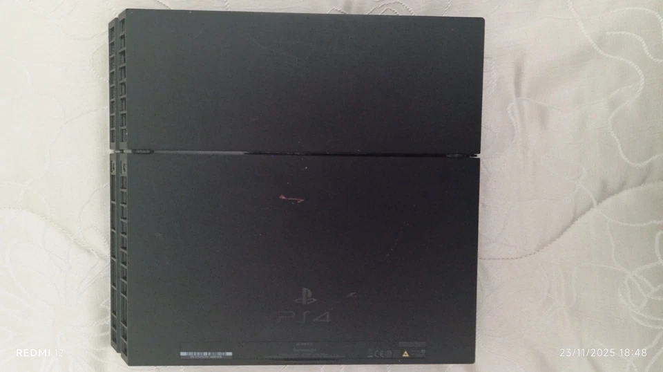 PS4 FAT 1TB CUH-1216A Pasta Termica NUOVA + JOYSTICK ORIGINALE e Cavi. - Immagine 4 di 4