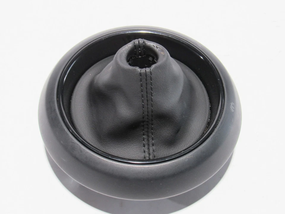 Mini Cooper Countryman S 2024 Selector de cambios Bota Cubierta 23-25; Foto 3 de 4