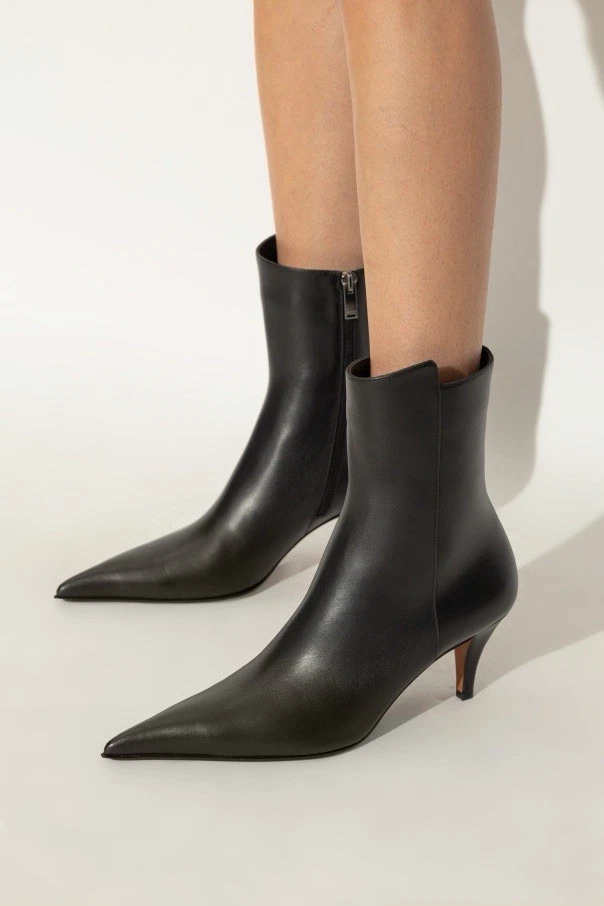 Alexander McQueen — Alexander McQueen Black Leather Pointed Toe Ankle Booties Heels EU 38.5 NIB 1490