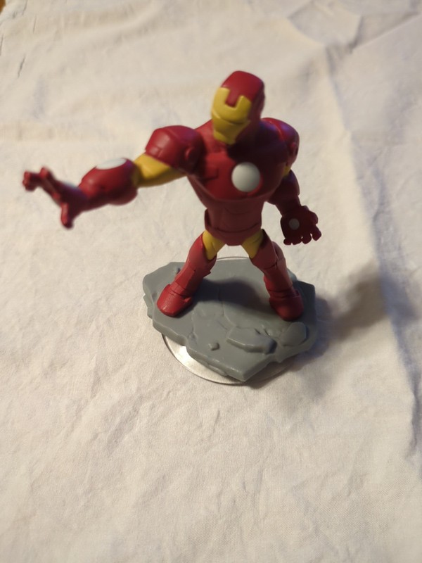 DISNEY INFINITY 2.0 Marvel Super Heroes Iron Man Character Figure