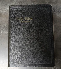 Vintage Holy Bible Red Letter Edition KJV Concordance: World Publishing Company